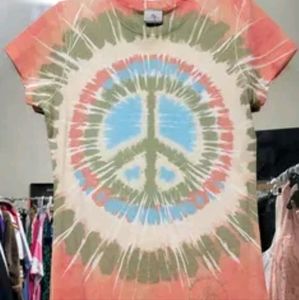 Rock and Roll Hall of Fame Museum Peace Tye Dyed Shirt Size Medium